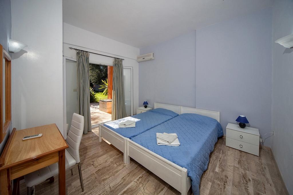 Joanna Sea View Apartments Mparmpati Værelse billede